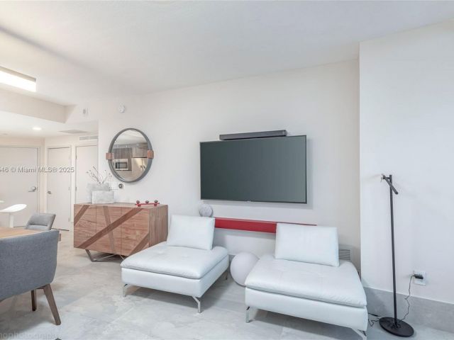 Apartment for sale  Unit #3911 - photo 6148625