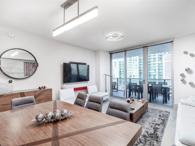 Apartment for sale  Unit #3911 - photo 6148631