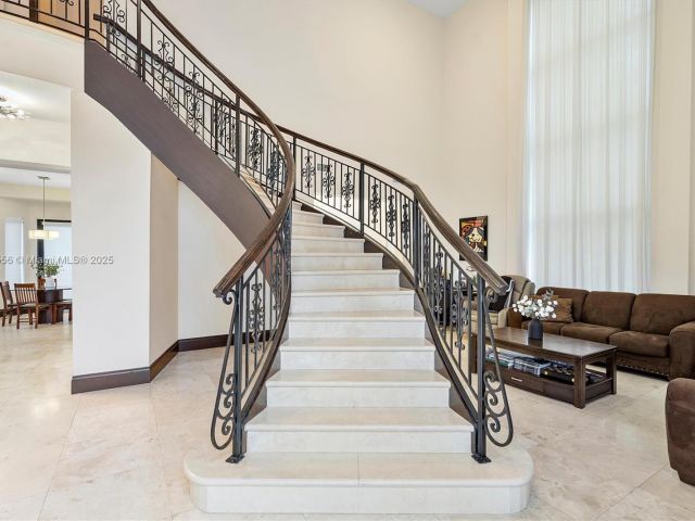 Home for sale at 18825 N Bay Rd - photo 6157538