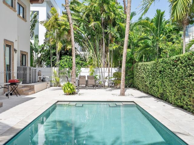 Home for sale at 18825 N Bay Rd - photo 6157545