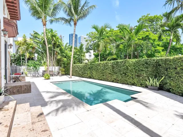 5-bedroom home for sale in Sunny Isles Beach - 18825 N Bay Rd - MondialRealty