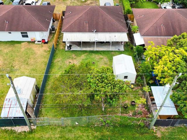 Home for sale at 229 NW 9th Ave - photo 6126189