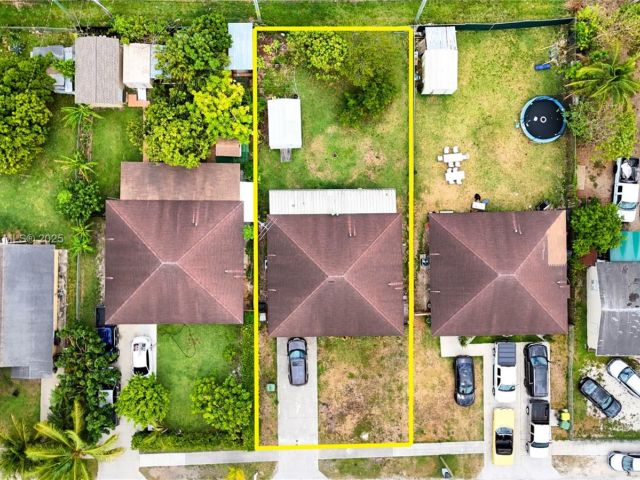 Home for sale at 229 NW 9th Ave - photo 6126194