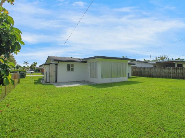 Home for sale at 1160 NW 79th Ter - photo 6124136