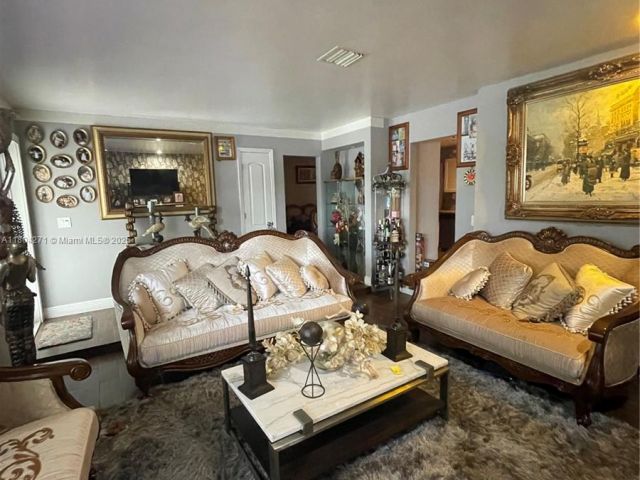 Home for sale at 2724 Cleveland St - photo 6124881