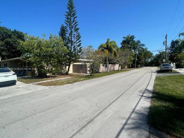 Home for sale at 2724 Cleveland St - photo 6124882