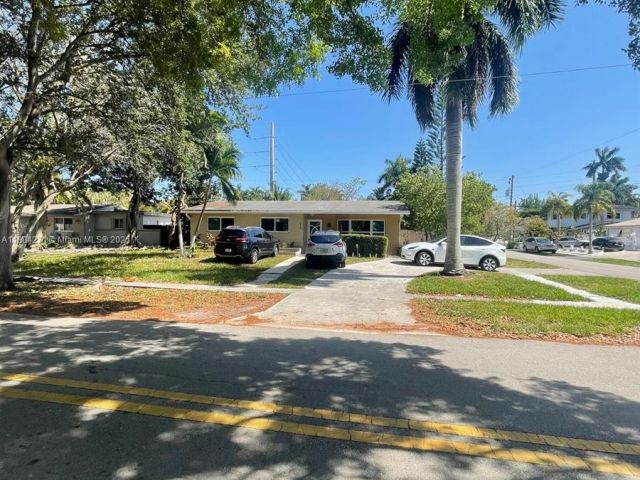 Home for sale at 2724 Cleveland St - photo 6124886