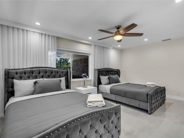 Home for sale at 1045 Hollywood Blvd - photo 6124911