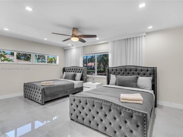 Home for sale at 1045 Hollywood Blvd - photo 6124912