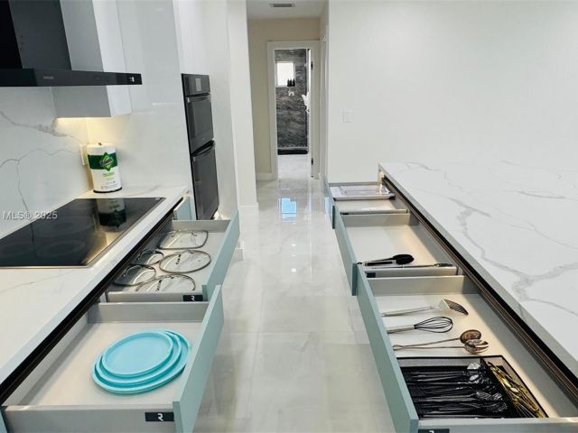 Home for sale at 1045 Hollywood Blvd - photo 6124920