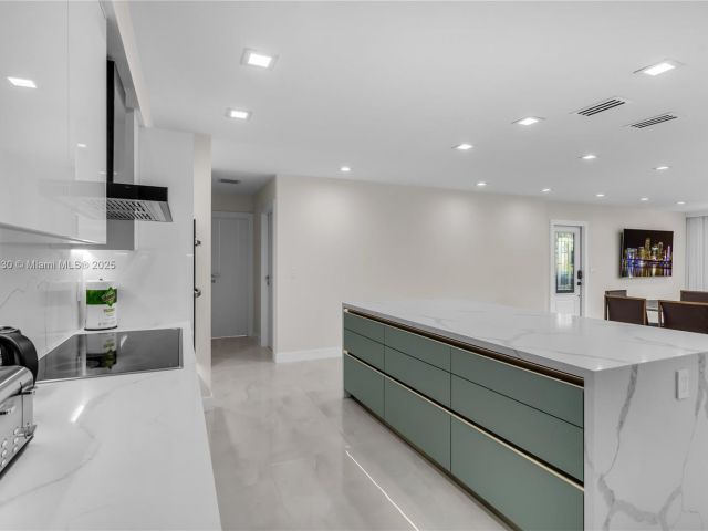 Home for sale at 1045 Hollywood Blvd - photo 6124922