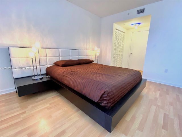 Apartment for rent  Unit #2210 - photo 6128443