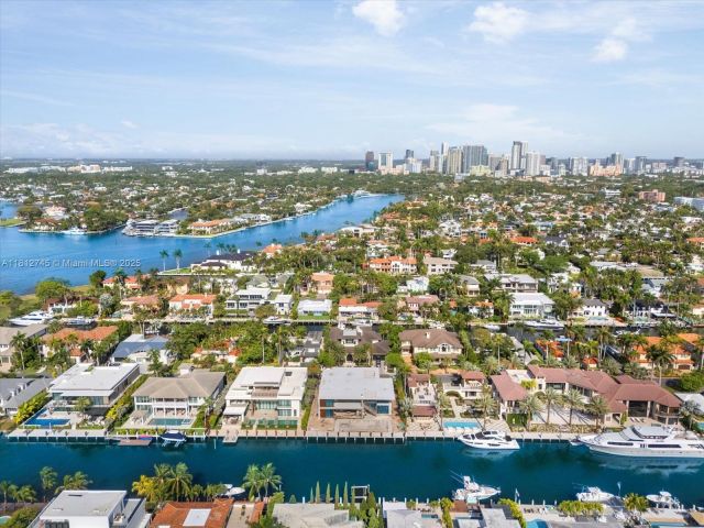 Home for sale at 630 Isle Of Palms Dr - photo 6126842