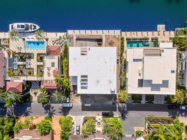 Home for sale at 630 Isle Of Palms Dr - photo 6126847