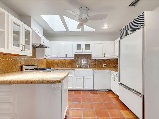 Home for sale at 325 Bontona Ave - photo 6133576