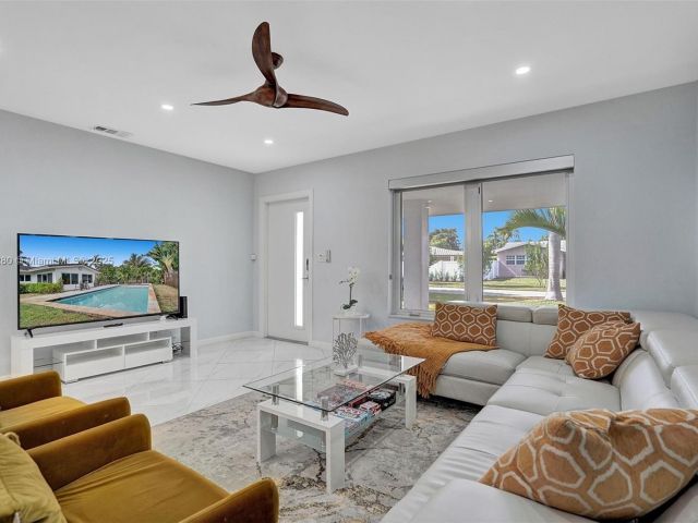 Home for sale at 5230 NE 20th Ave - photo 6132995