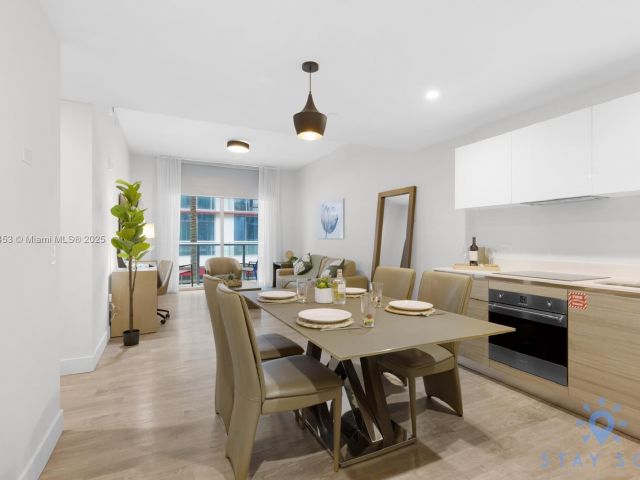 1-bedroom condo for sale in Hollywood - 777 N Ocean Dr N219 - MondialRealty