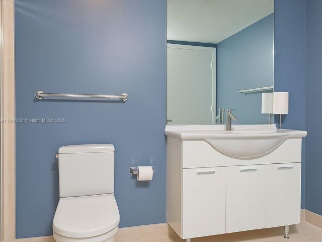 Apartment for sale  Unit #5104 - photo 6146764