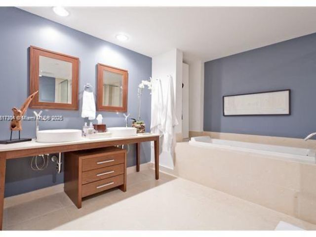 Apartment for sale  Unit #5104 - photo 6146770