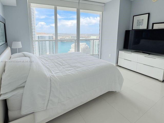 Apartment for sale  Unit #5104 - photo 6146771