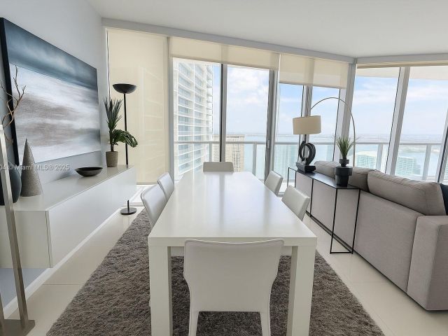 Apartment for sale  Unit #5104 - photo 6146779