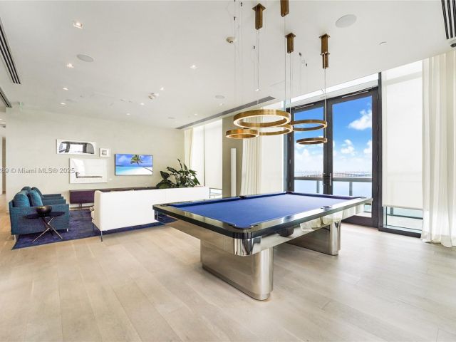 Apartment for sale  Unit #3101 - photo 6144896