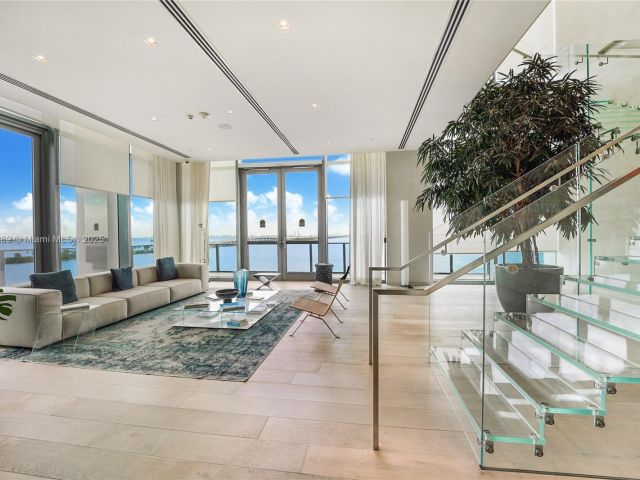 Apartment for sale  Unit #3101 - photo 6144899