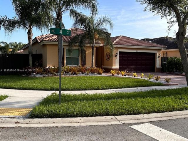 Home for sale at 2046 NE 4th Ct - photo 6139386