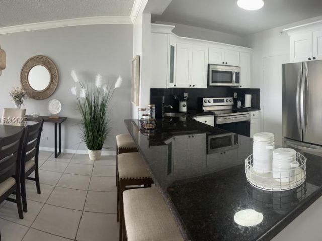 Apartment for sale  Unit #923 - photo 6128091