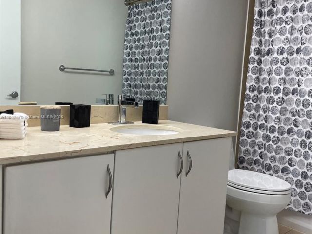 Apartment for sale  Unit #1414 - photo 6141997