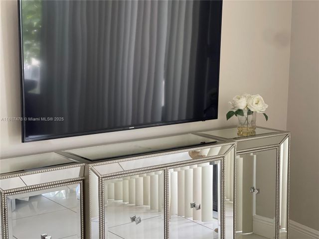 Apartment for sale  Unit #1414 - photo 6142001