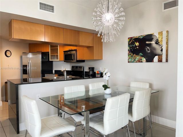 Apartment for sale  Unit #1414 - photo 6142014