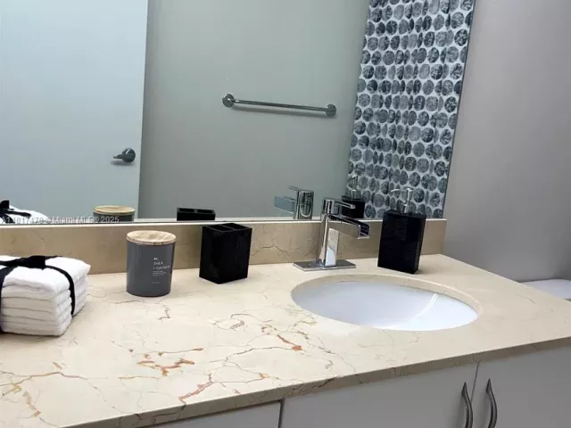 Apartment for sale  Unit #1414 - photo 6141996