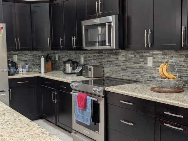 Home for sale at 2230 NW 17th Ave - photo 6169478