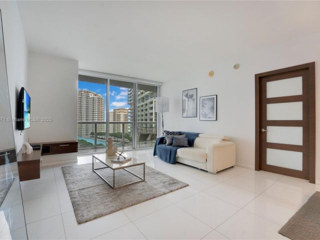 Apartment for sale  Unit #1801 - photo 6171741