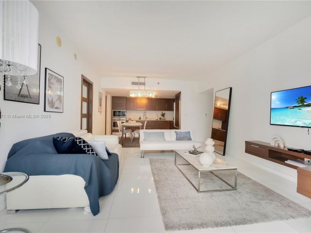 Apartment for sale  Unit #1801 - photo 6171746