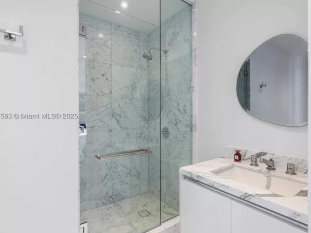 2-bedroom condo for sale in Sunny Isles Beach - 16901 Collins Ave 902 - MondialRealty
