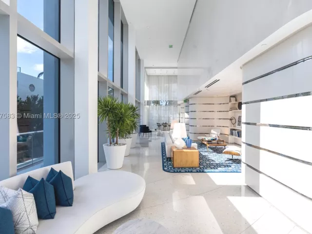 2-bedroom condo for sale in Sunny Isles Beach - 16901 Collins Ave 902 - MondialRealty