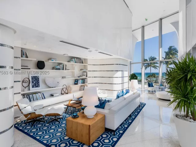 2-bedroom condo for sale in Sunny Isles Beach - 16901 Collins Ave 902 - MondialRealty