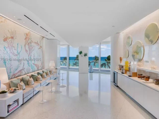 2-bedroom condo for sale in Sunny Isles Beach - 16901 Collins Ave 902 - MondialRealty