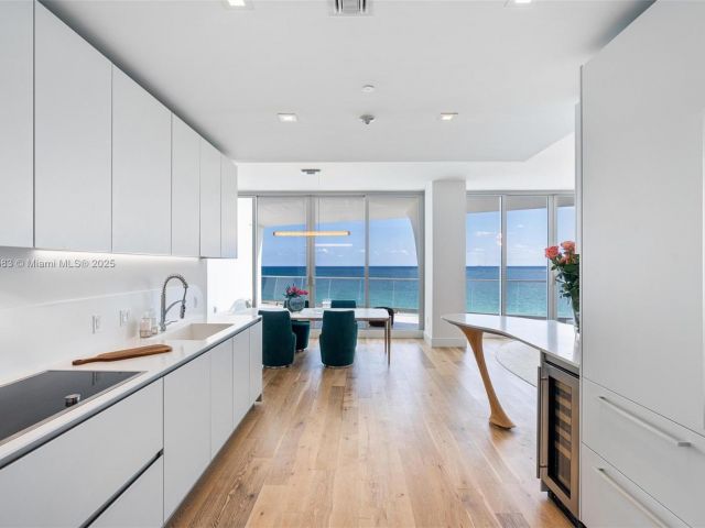 Apartment for sale  Unit #902 - photo 6132282