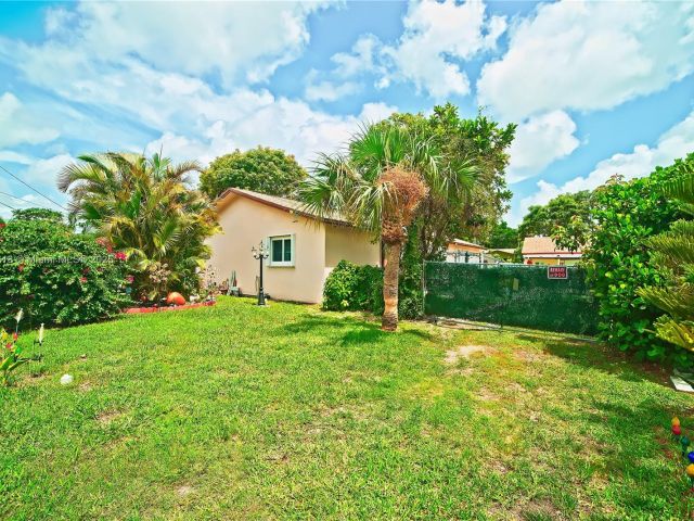 Home for sale at 10471 SW 174th Ter - photo 6193757