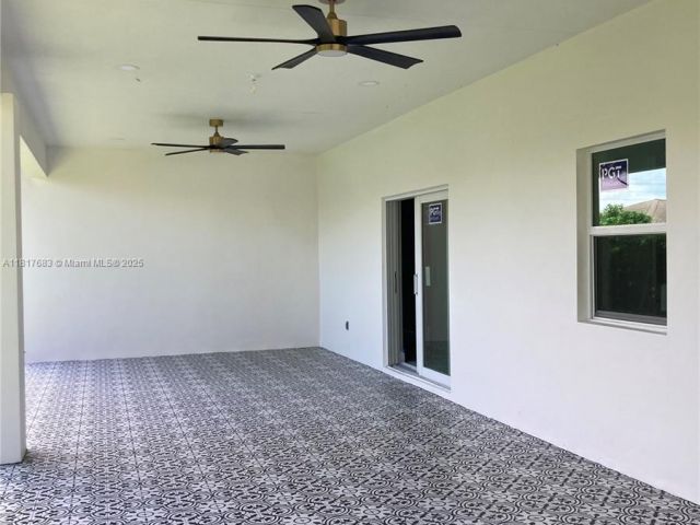 Home for sale at 930 34th St - photo 6174959