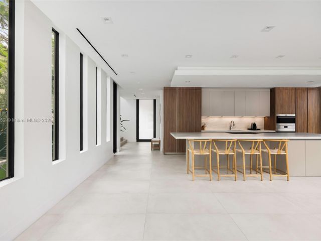 Home for sale at 5630 Pine Tree Dr - photo 6138362