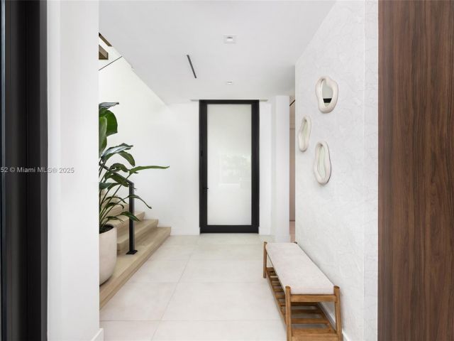 Home for sale at 5630 Pine Tree Dr - photo 6138372