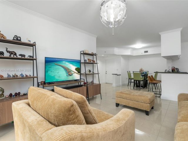 Apartment for sale  Unit #3104 - photo 6141262