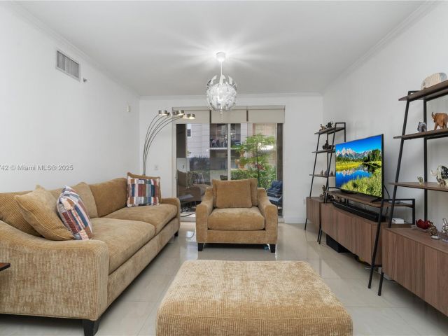 Apartment for sale  Unit #3104 - photo 6141263