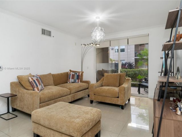 Apartment for sale  Unit #3104 - photo 6141264