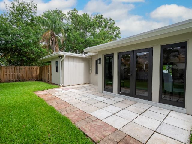 Home for sale at 1224 SW 20th St - photo 6129882