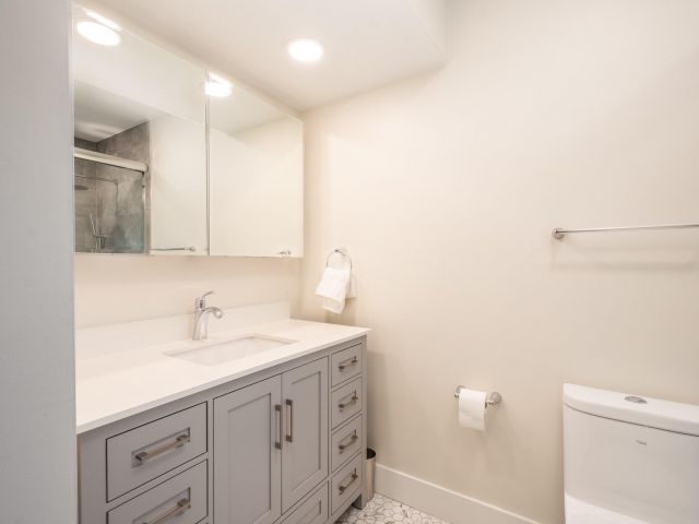 Home for sale at 1224 SW 20th St - photo 6129885
